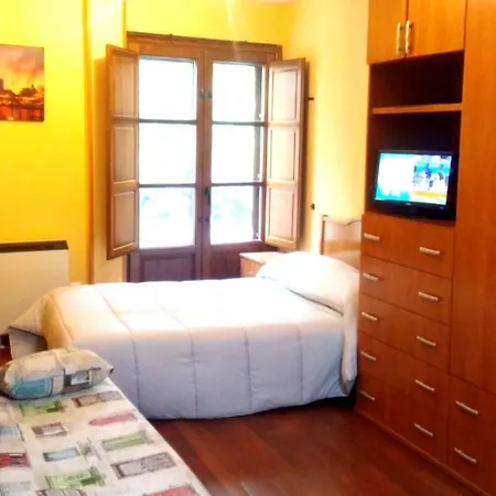 Apartment In Salamanca, With Wonderful View, Balcony And Wifi *